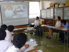 質の高い学びを得られるような授業を提供すべく教員研修を実施