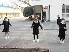 小さな社会でのルールを学んでいます